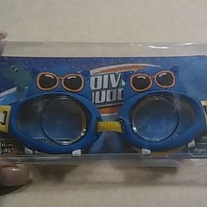 Hippo goggles
